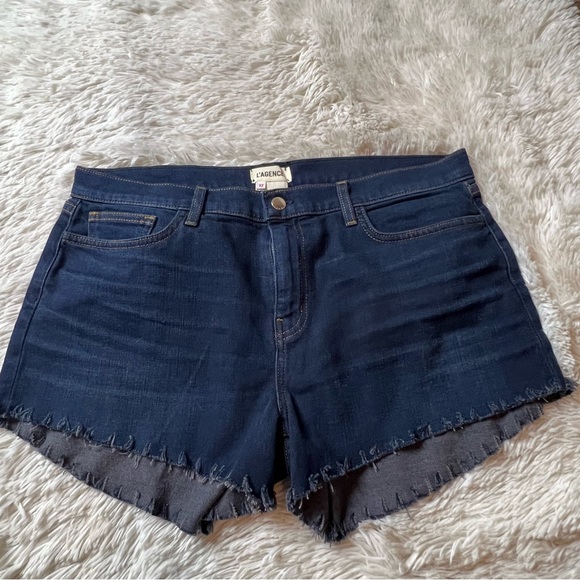NWOT L’Agence Zoe Perfect Fit Jean Shorts *New Dark* - Picture 3 of 7